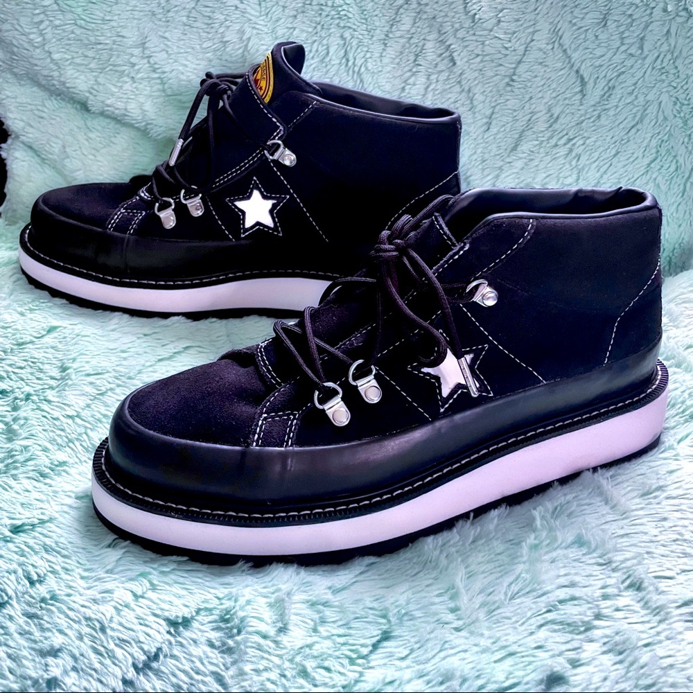 NWB Converse One Star Grand Suede Leather Boots. Size 9